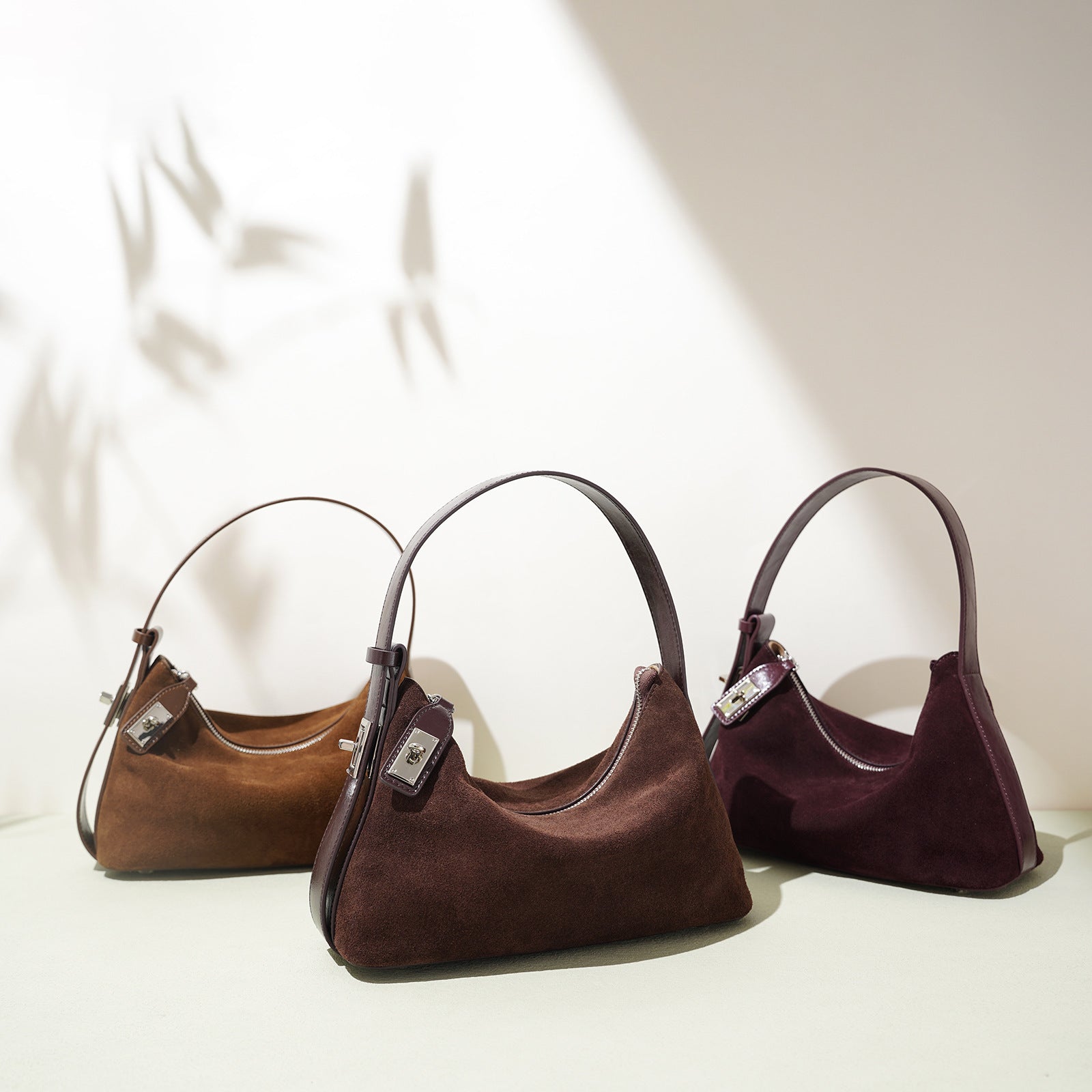 Arwa - Retro Chic Shoulder Tote