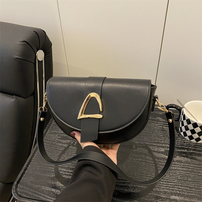 Noor - Saddle Shoulder Bag